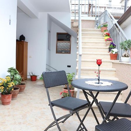 Downtown Apartment 2 Берат Екстериор снимка